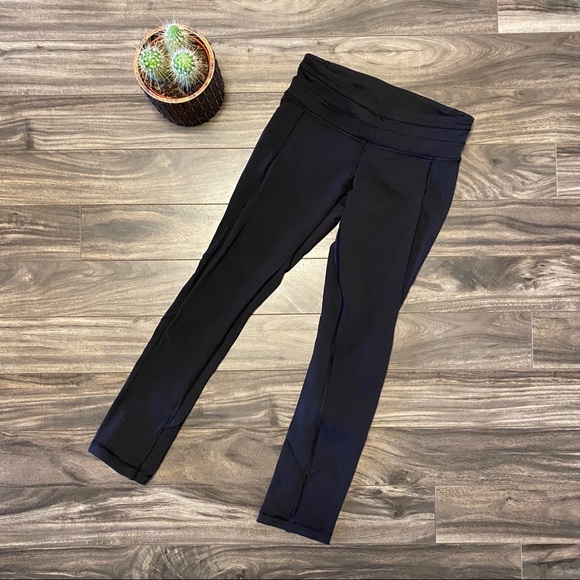 Lululemon give me qi crops - Picture 2 of 4